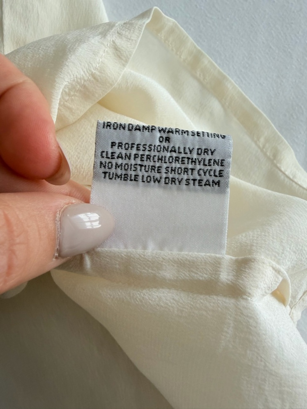 Royal Silk 100% Silk Vintage Cream Pale Yellow Semi Sheer Button Down Shirt - Picture 11 of 13